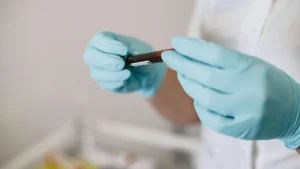 Thumbnail voor Iedereen heeft PFAS in het bloed: moeten we ons zorgen maken? 'Zorgen niet geheel onterecht'