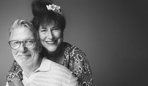 Thumbnail voor Debbie en Paul uit 'B&B Vol Liefde: 'Soms vraag ik me af of dit het dan is voor de rest van mijn leven'