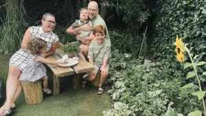 Thumbnail voor Mantelzorger Linda (37) heeft borstkanker: 'Ik hield altijd alle ballen in de lucht, nu zweven ze even'