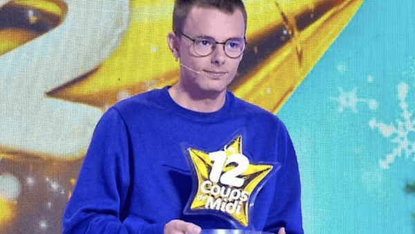kandidaat Emilien won onder andere auto's als prijzen