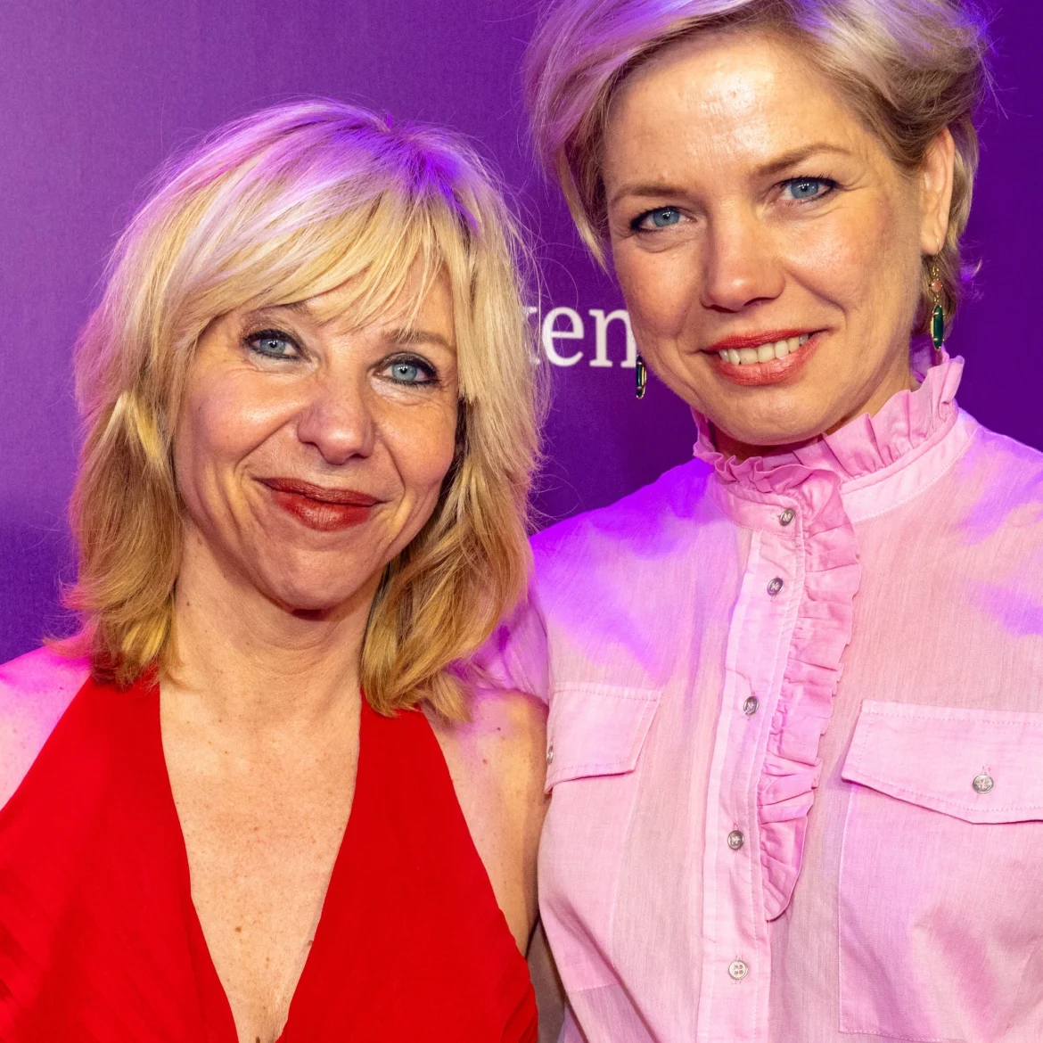 Claudia de Breij met haar partner op de rode loper | lekker loeren