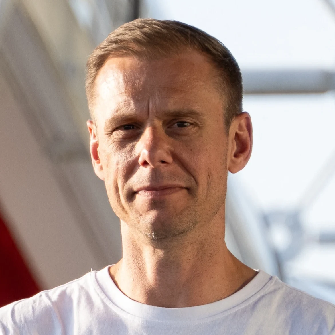 Armin van Buuren over zijn alcoholverslaving: 'Had te maken met perfectionisme en gebrek aan zelfliefde'