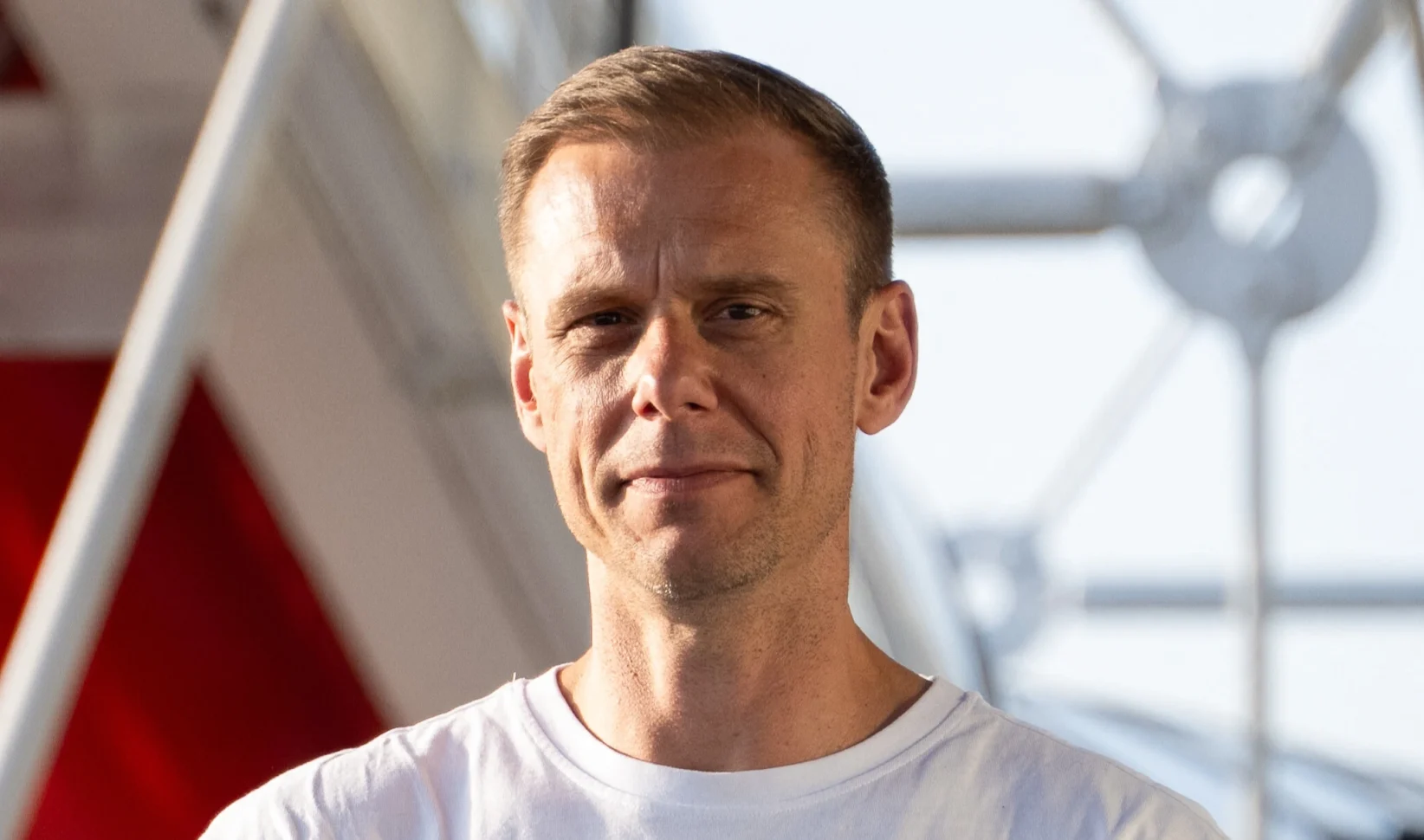 Armin van Buuren over zijn alcoholverslaving: 'Had te maken met perfectionisme en gebrek aan zelfliefde'