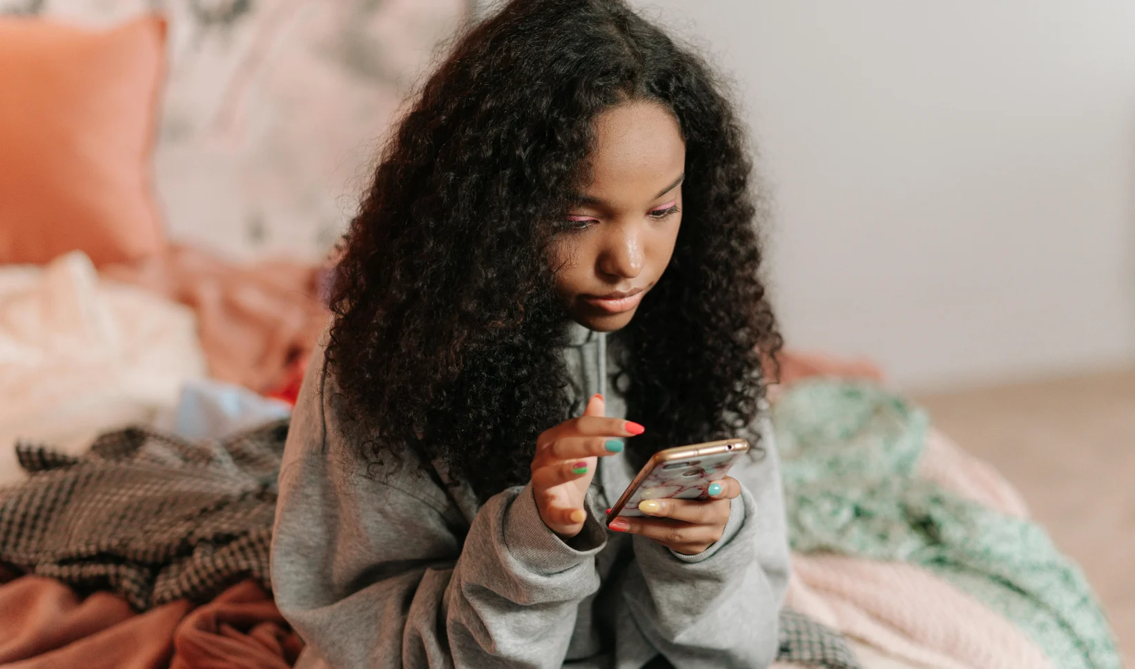 Artsen waarschuwen voor nieuwe 'deo-challenge' op social media: 'Kinderen zien niet de lelijke gevolgen'