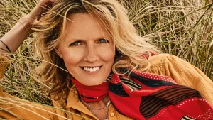 Thumbnail voor Leonie ter Braak legt uit waarom 'B&B Vol Liefde' zo leuk is: 'Al keek ik er eerst zelf niet naar'