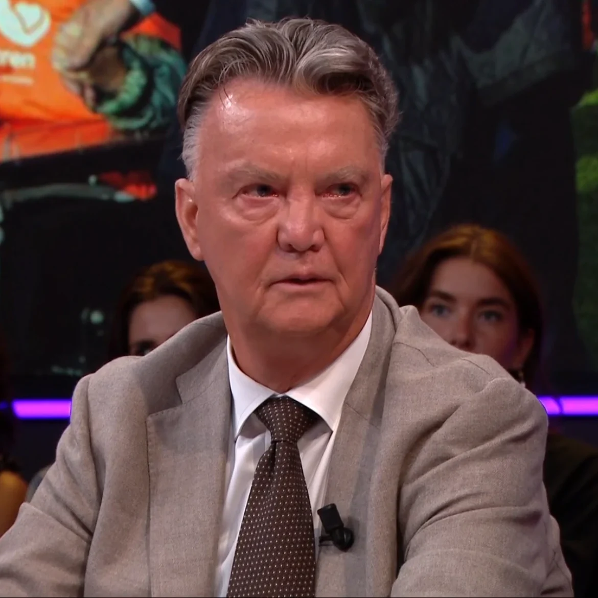 Louis van Gaal droeg vanwege zijn kankerdiagnose een luier: 'Vreselijk'