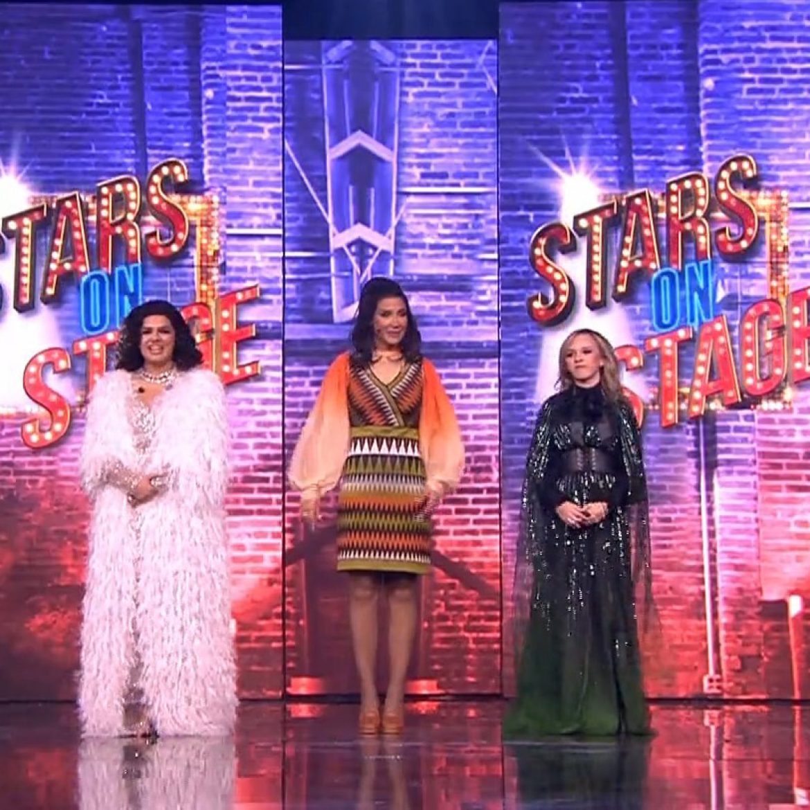 De finalisten op een rij van 'Stars on Stage'. Numidia, Janice Blok en Emma Kok