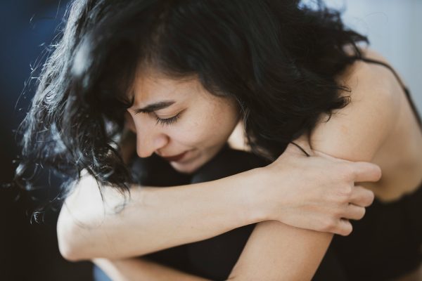 Veerle (38) verbrak al het contact met haar schoonmoeder: 'Ze werkte als een bom onder ons huwelijk'