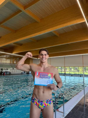Thumbnail voor Sean is Olympisch zwemmer, maar haalde afgelopen weekend zijn A-diploma: 'Twijfelde of ik door het gat paste'