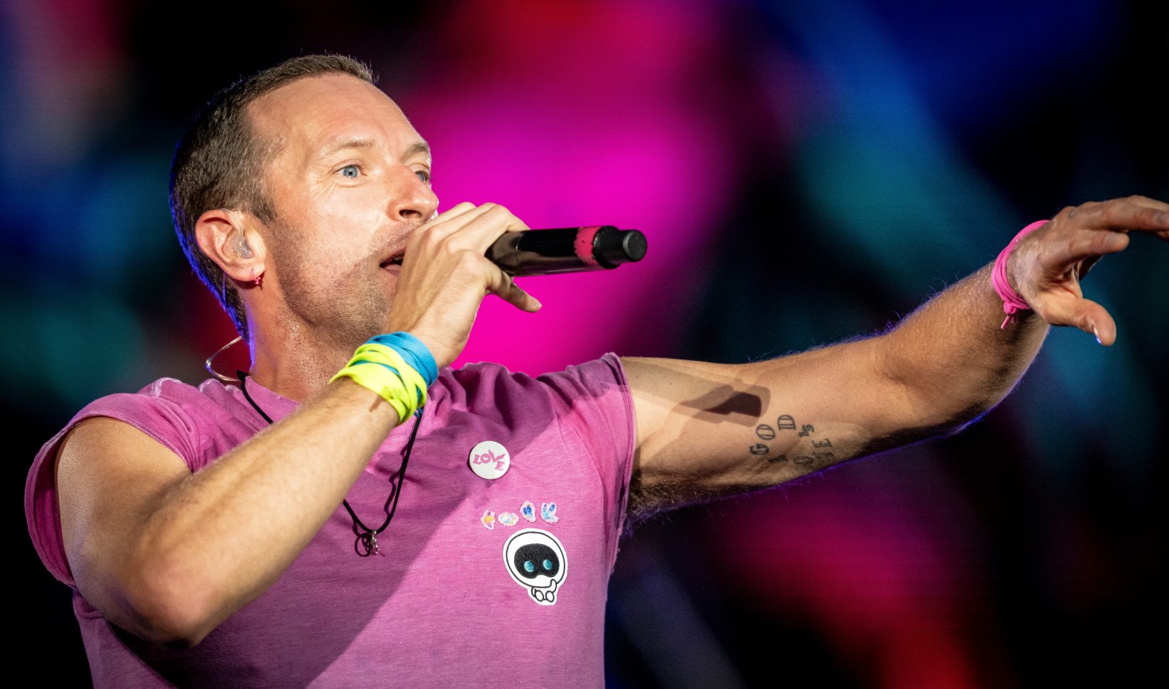 nieuwe video andy byron kristin cabot coldplay gelekt