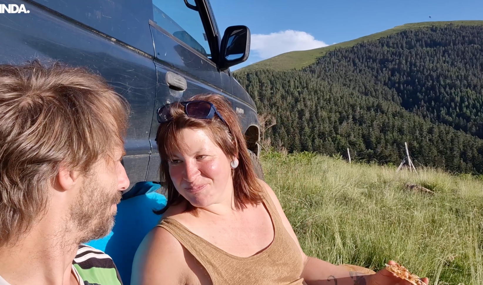 Van allerfijnste moment van het jaar tot een tekenbeet: zie het in de vijfde vlog van Judith en Bart