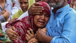 Thumbnail voor Nabestaanden Air India-crash: 'Niet mijn moeder in de kist, maar iemand anders'