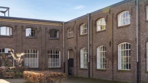 Thumbnail voor Gelderse parel: in deze oude badkuipenfabriek kun je baden in de mogelijkheden