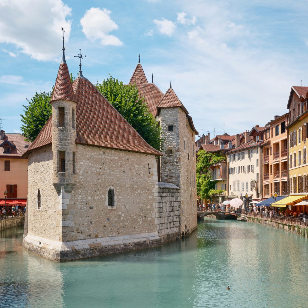 Blauw water in Annecy in Frankrijk