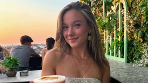Thumbnail voor Myrthe: 'Wat als dit mijn laatste zomervakantie was? Klinkt overdreven, maar het gevoel is er'