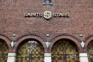 Thumbnail voor Saints & Starts wilde voor € 5000 schikken met schoonmakers (die daarna moesten zeggen 'goed behandeld te zijn')
