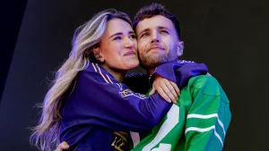 Thumbnail voor Zangeres Pommelien Thijs onder de indruk van concert Suzan & Freek: 'Kwam zo hard binnen'
