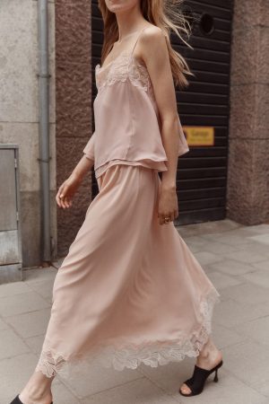 roze maxi rok kant