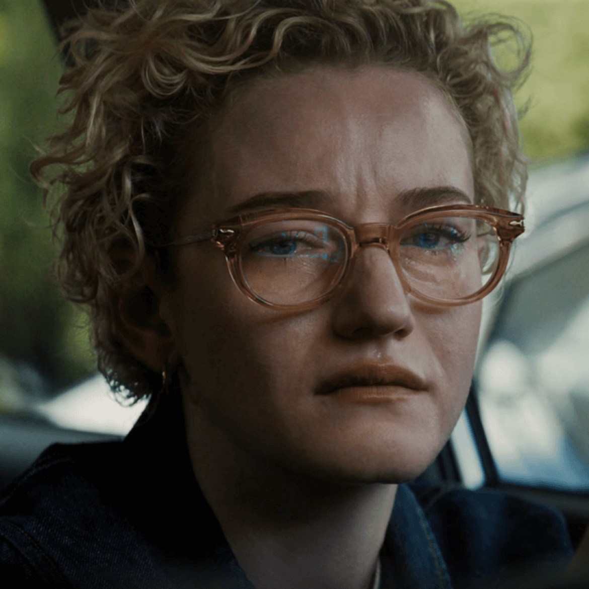 weapons thriller julia garner