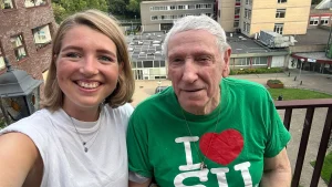 Thumbnail voor Yara (24) en Joop (84) zijn maatjes: 'We hebben het getroffen met elkaar'