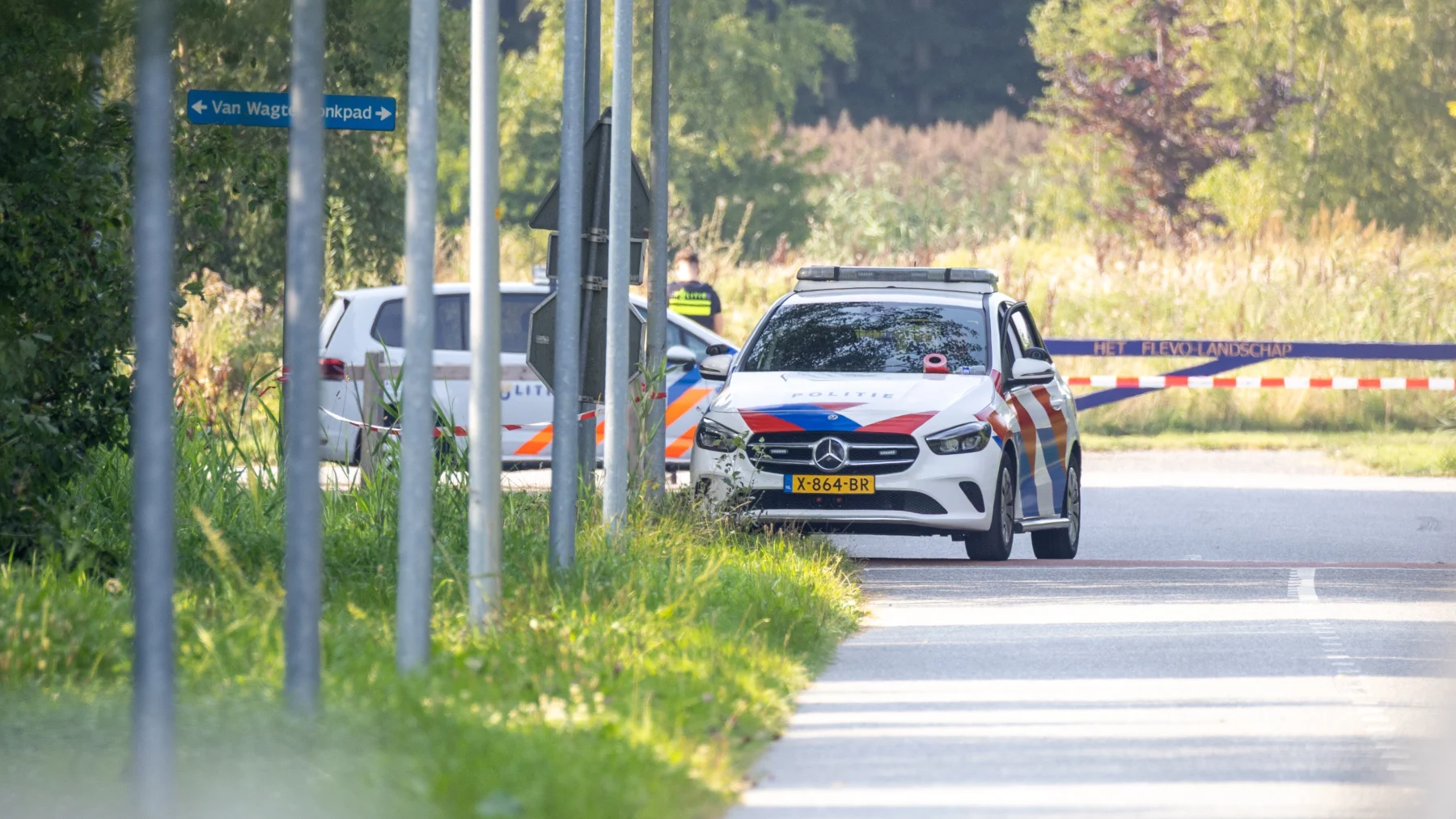 In Almere is het lichaam van een vrouw gevonden. De politie heeft "sterke vermoedens" dat het om de sinds vorige week donderdag vermiste Syrische vrouw (24) gaat, aldus een woordvoerder.