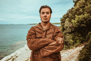 Thumbnail voor Aha, dus dít krijgen de kandidaten van 'Special Forces VIPS' te eten (en zo zag het toilet eruit)