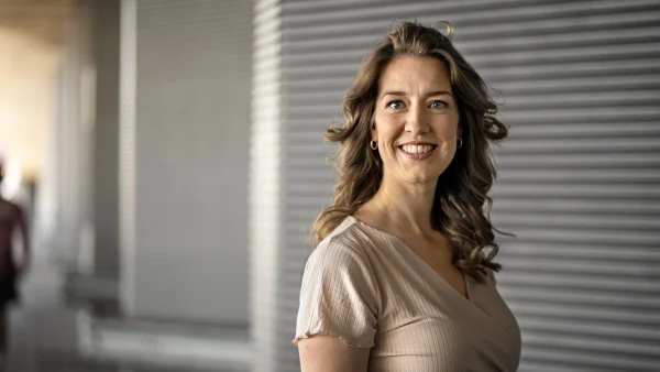 Verloskundige Marlies Koers begeleidde bevalling van 14-jarige tiener: 'Niemand wist dat ze zwanger was'