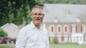 Thumbnail voor Illya uit 'B&B Vol Liefde' over het vertrek van Rayisa: 'De buurvrouw hoorde haar schreeuwen op straat'