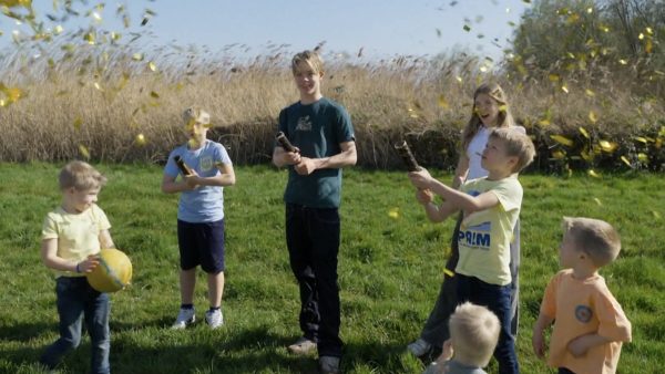 Een Huis Vol-familie Blom tijdens Gender Reveal