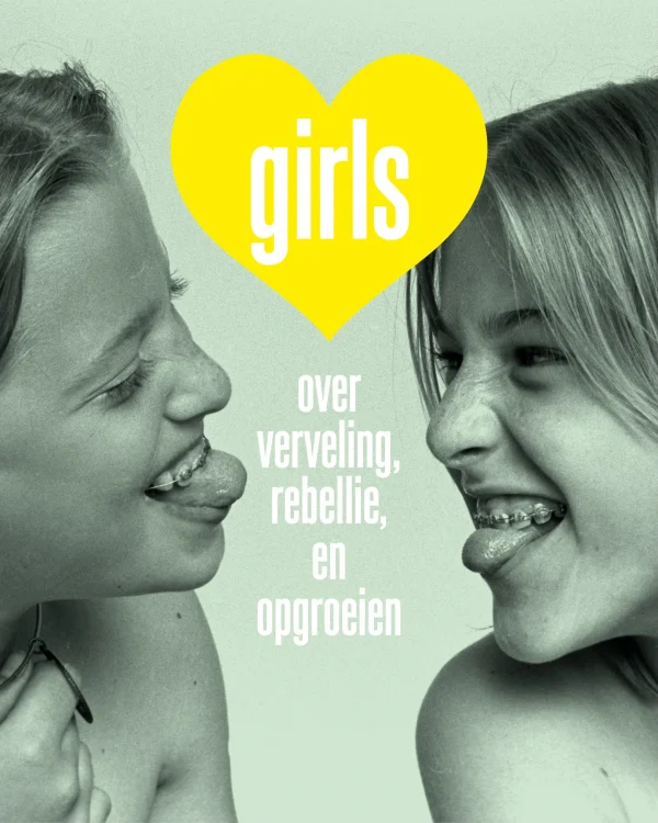 Girls in Momu Antwerpen, poster. 