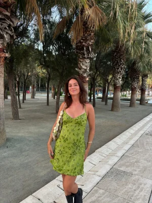 Thumbnail voor Bonny (23) was met vriendinnen in totaal 1000 euro kwijt aan taxi's in Marbella: 'Echt erg'