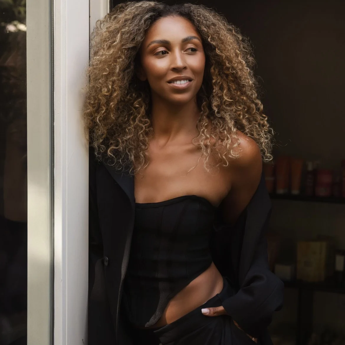 Jessy Lauhouh krullen platform Byoode Haircare