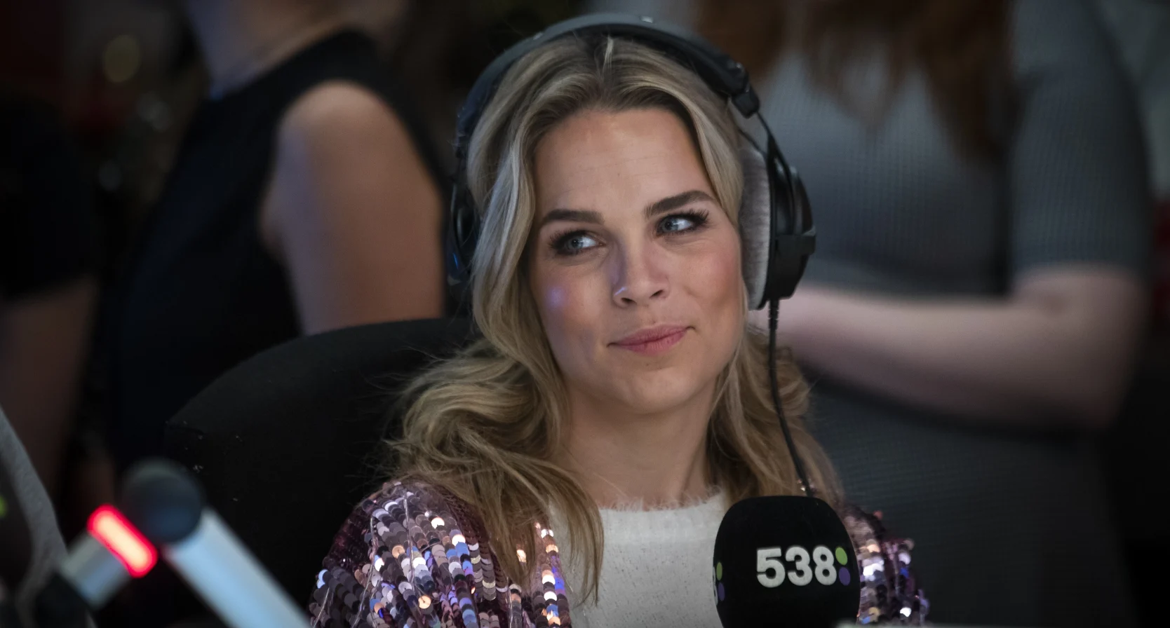 Klaasje Meijer over zwanger zijn: ‘Het zorgeloze gaat er vanaf zodra je beseft hoe kwetsbaar nieuw leven is’