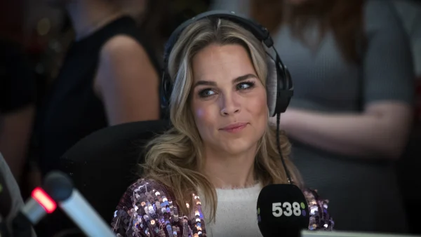 Klaasje Meijer over zwanger zijn: ‘Het zorgeloze gaat er vanaf zodra je beseft hoe kwetsbaar nieuw leven is’