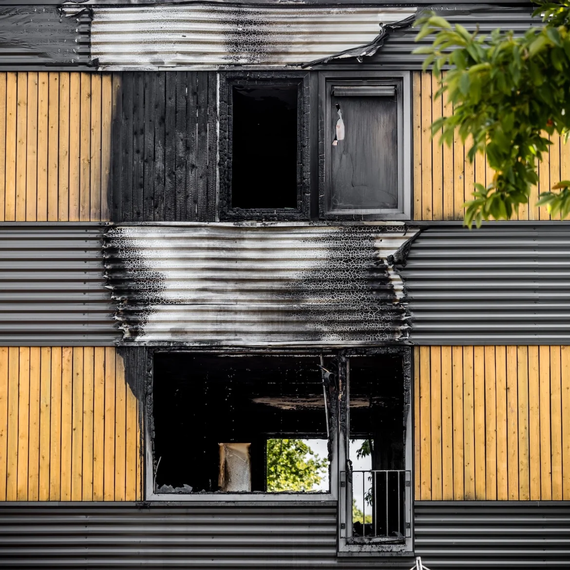 Ook moeder (51) overleden na woningbrand Roermond