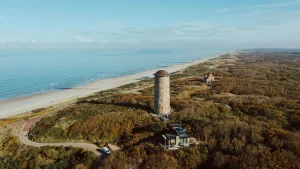 Thumbnail voor Overnachten vlakbij zee? Deze 5 fijne plekken boek je nu met korting