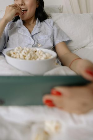 luteale fase, cyclus, hormonen, snacks, cravings, vrouw