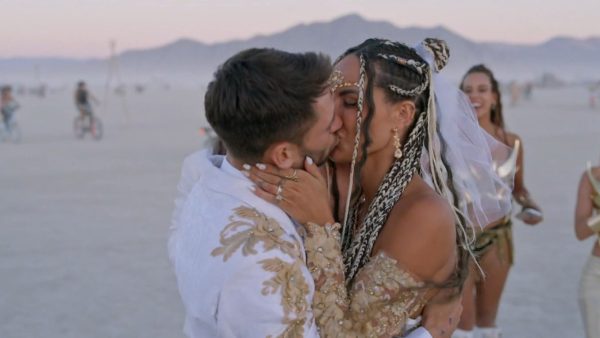 Lindsay en Zack op Burning Man festival in Amerika in 'Ik vertrek voor de liefde'