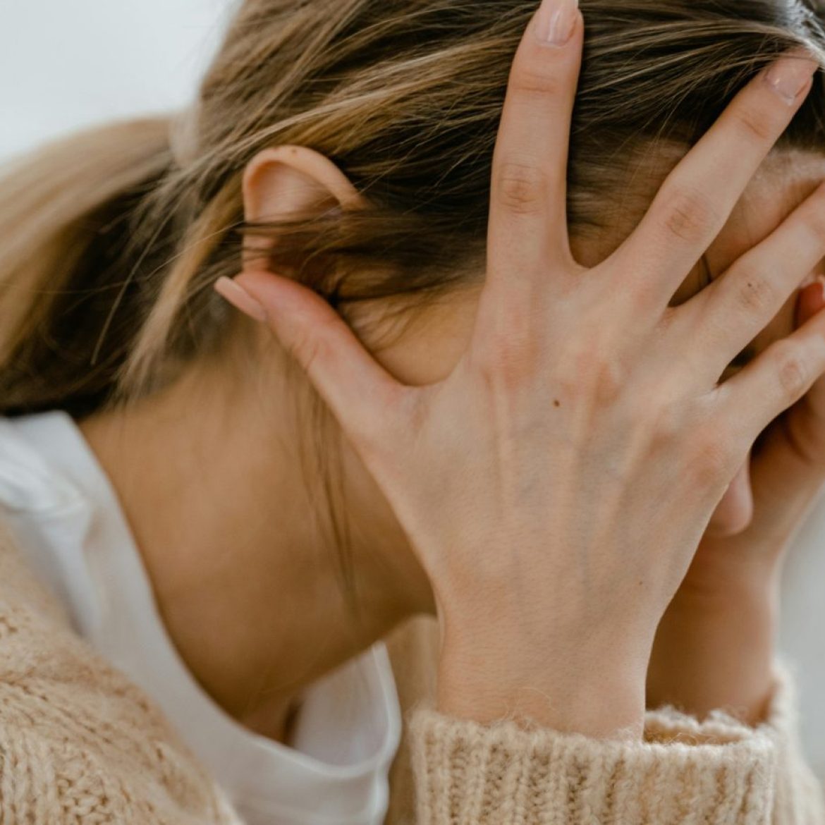 Wendy (39): 'Ik zag hoe zijn collega's naar ons keken en toen voelde ik dat iedereen daar meer wist dan ik'