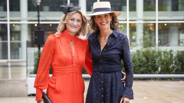 Van rode hoeden tot zilveren pumps: dít zijn de outfits van Prinsjesdag
