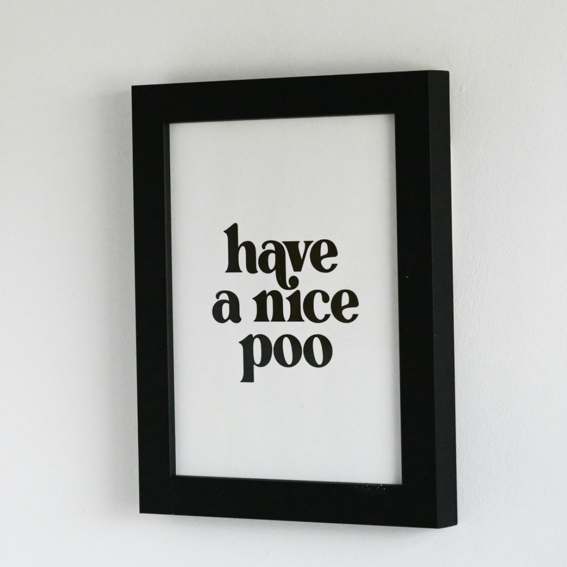 Chinees toilet gaat viral: eerst reclame kijken, dan pas wc-papier pakken