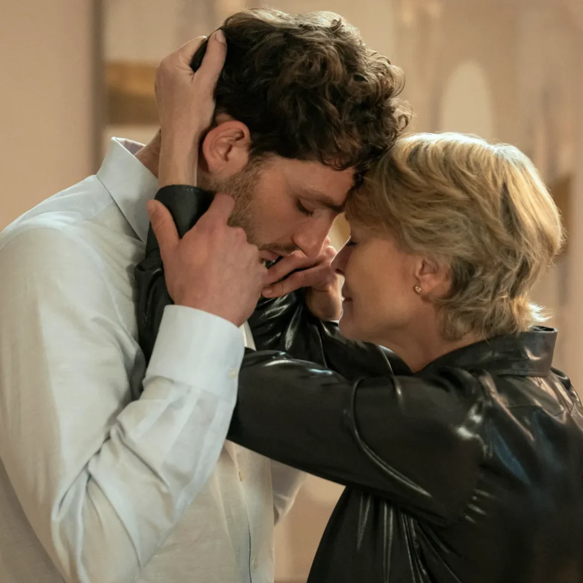 the girlfriend netflix serie golden globes nominatie