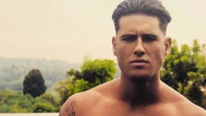 Thumbnail voor Jordi Schuurmans, bekend van 'Ex On The Beach', overleden bij motorongeluk