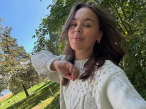 Thumbnail voor 'B&B Vol Liefde'-koppel Danique en Daniël genieten van 'een heel fijn weekje Nederland'