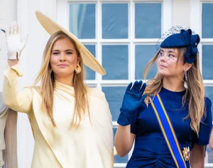 Thumbnail voor Van je zus moet je het hebben: prinses Amalia leent outfits van prinses Ariane