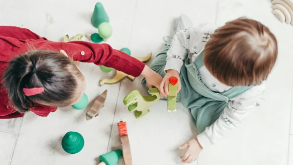 Acht jaar cel voor leidster die 21 kinderen in crèche mishandelde
