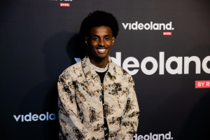 Thumbnail voor Anas speelt Soma in 'Tonnano': 'Mijn karakter wil graag stoer gevonden worden, ik totaal niet