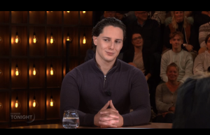 Thumbnail voor Omstreden deelnemer Davey uit 'First Dates' bij 'RTL Tonight': 'Mijn vrouw mag werken, maar ik verdien toch meer'