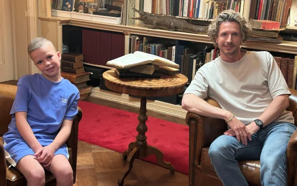 In gesprek met Vinn bij het programma 'De Mensenbieb' hierover vertelt Iede dat het belangrijk is om kinderen te betrekken bij de dood
