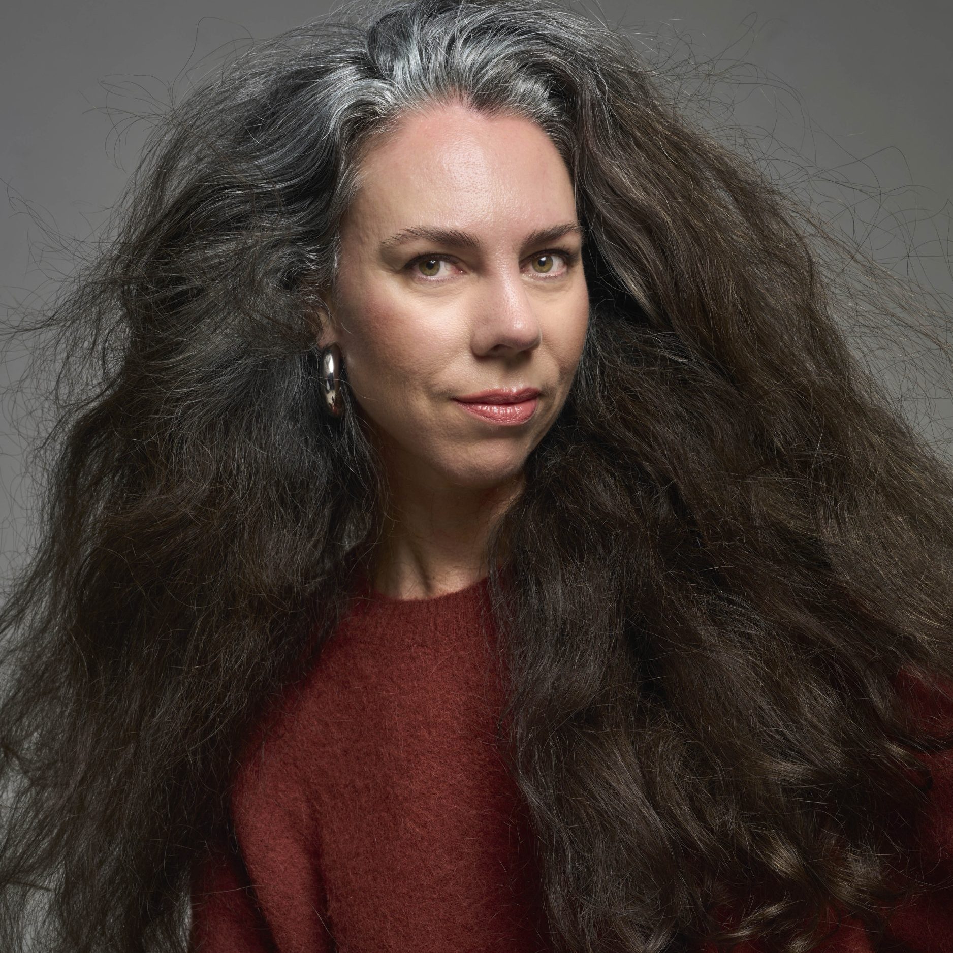 Valentina (42): ‘Mijn moeder was financieel afhankelijk van mijn vader, dat wilde ik niet’